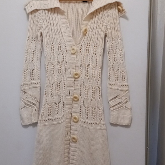 Knitted Cream Sweater Size S - Picture 4 of 7